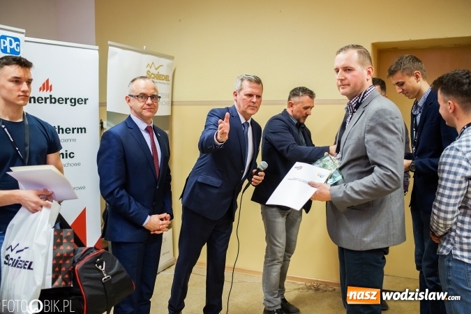 Zdjęcie w galerii na portalu naszwodzislaw.com: X Turniej Budowlany w Raciborzu. Uczniowie ZST z Wodzisławia pracowali najbezpieczniej! wiadomości z regionu