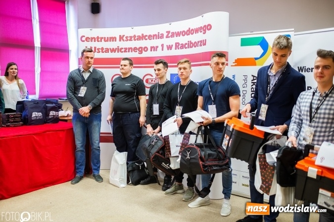 Zdjęcie w galerii na portalu naszwodzislaw.com: X Turniej Budowlany w Raciborzu. Uczniowie ZST z Wodzisławia pracowali najbezpieczniej! wiadomości z regionu