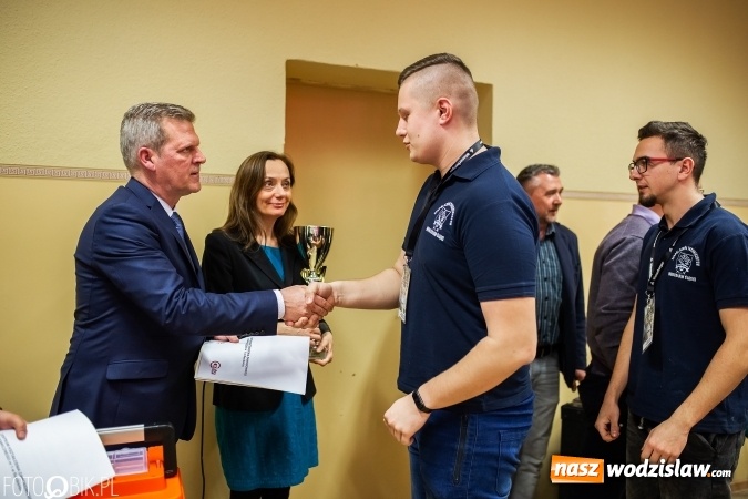 Zdjęcie w galerii na portalu naszwodzislaw.com: X Turniej Budowlany w Raciborzu. Uczniowie ZST z Wodzisławia pracowali najbezpieczniej! wiadomości z regionu
