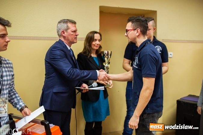 Zdjęcie w galerii na portalu naszwodzislaw.com: X Turniej Budowlany w Raciborzu. Uczniowie ZST z Wodzisławia pracowali najbezpieczniej! wiadomości z regionu