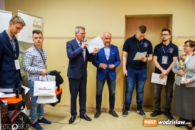 Zdjęcie w galerii na portalu naszwodzislaw.com: X Turniej Budowlany w Raciborzu. Uczniowie ZST z Wodzisławia pracowali najbezpieczniej! wiadomości z regionu