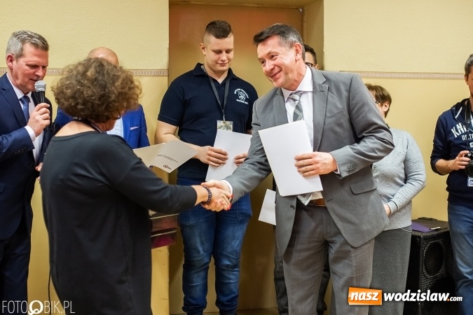 Zdjęcie w galerii na portalu naszwodzislaw.com: X Turniej Budowlany w Raciborzu. Uczniowie ZST z Wodzisławia pracowali najbezpieczniej! wiadomości z regionu