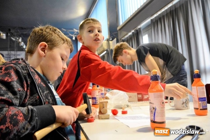 Zdjęcie w galerii na portalu naszwodzislaw.com: Klub Młodego Odkrywcy w WCK, czyli zajęcia naukowo-techniczne dla dzieci wiadomości z regionu