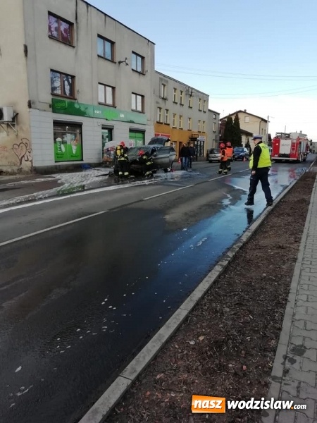 Zdjęcie w galerii na portalu naszwodzislaw.com: Ofiara pożaru w Pszowie. W Rydułtowach spłonęło BMW  wiadomości z regionu