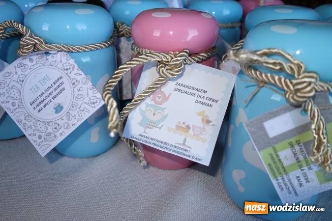 Zdjęcie w galerii na portalu naszwodzislaw.com: Pracownicy Zakładu Aktywności Zawodowej nie zapomnieli o święcie kobiet wiadomości z regionu