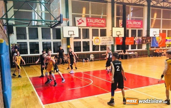 Zdjęcie w galerii na portalu naszwodzislaw.com: Ciężko wywalczone zwycięstwo wodzisławskich koszykarzy wiadomości z regionu