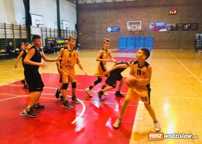 Zdjęcie w galerii na portalu naszwodzislaw.com: Ciężko wywalczone zwycięstwo wodzisławskich koszykarzy wiadomości z regionu