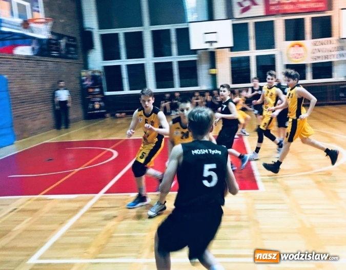 Zdjęcie w galerii na portalu naszwodzislaw.com: Ciężko wywalczone zwycięstwo wodzisławskich koszykarzy wiadomości z regionu