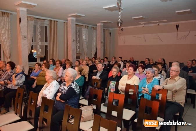 Zdjęcie w galerii na portalu naszwodzislaw.com: Dzień Kobiet z operetką w mszańskim GOKiR wiadomości z regionu