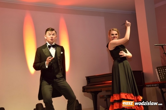 Zdjęcie w galerii na portalu naszwodzislaw.com: Dzień Kobiet z operetką w mszańskim GOKiR wiadomości z regionu