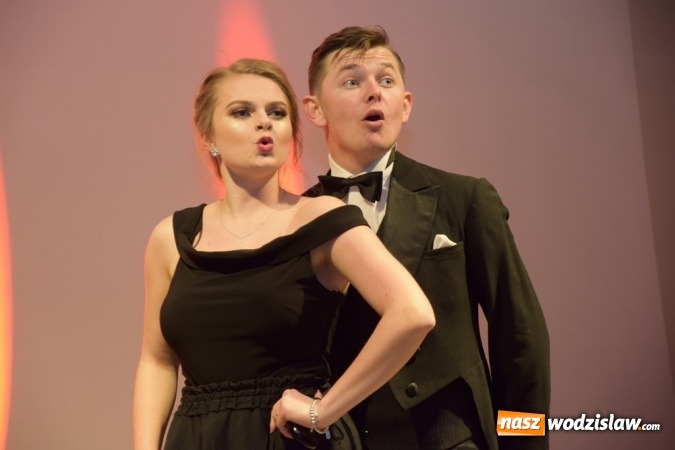 Zdjęcie w galerii na portalu naszwodzislaw.com: Dzień Kobiet z operetką w mszańskim GOKiR wiadomości z regionu