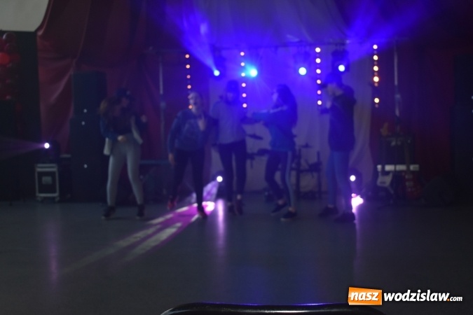 Zdjęcie w galerii na portalu naszwodzislaw.com: Koncert Charytatywny Otwórzmy nasze serca w wodzisławskim Ekonomiku wiadomości z regionu