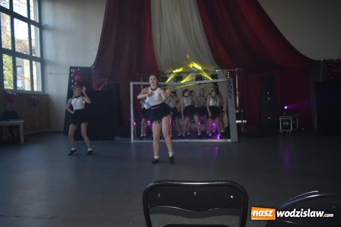 Zdjęcie w galerii na portalu naszwodzislaw.com: Koncert Charytatywny Otwórzmy nasze serca w wodzisławskim Ekonomiku wiadomości z regionu