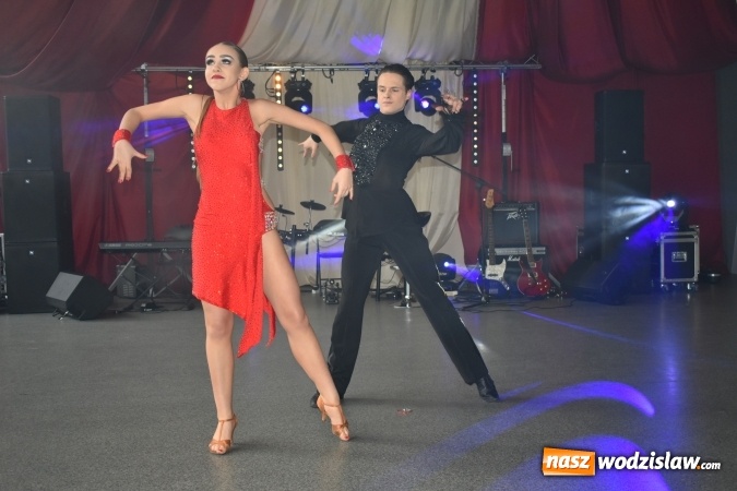 Zdjęcie w galerii na portalu naszwodzislaw.com: Koncert Charytatywny Otwórzmy nasze serca w wodzisławskim Ekonomiku wiadomości z regionu