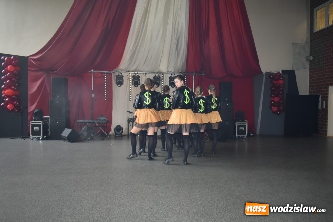 Zdjęcie w galerii na portalu naszwodzislaw.com: Koncert Charytatywny Otwórzmy nasze serca w wodzisławskim Ekonomiku wiadomości z regionu