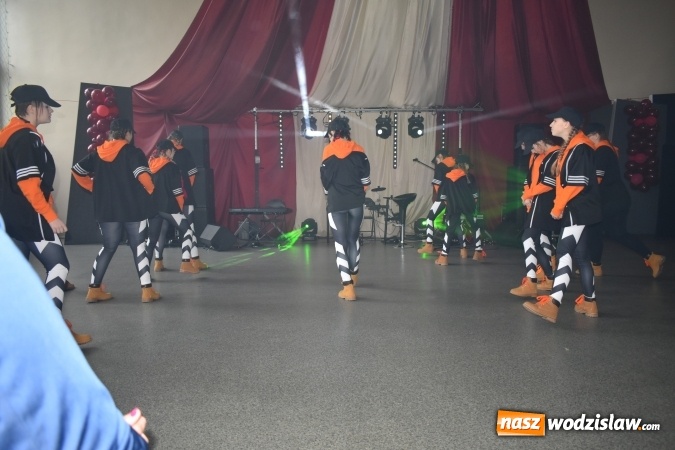 Zdjęcie w galerii na portalu naszwodzislaw.com: Koncert Charytatywny Otwórzmy nasze serca w wodzisławskim Ekonomiku wiadomości z regionu