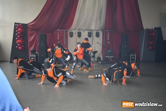 Zdjęcie w galerii na portalu naszwodzislaw.com: Koncert Charytatywny Otwórzmy nasze serca w wodzisławskim Ekonomiku wiadomości z regionu