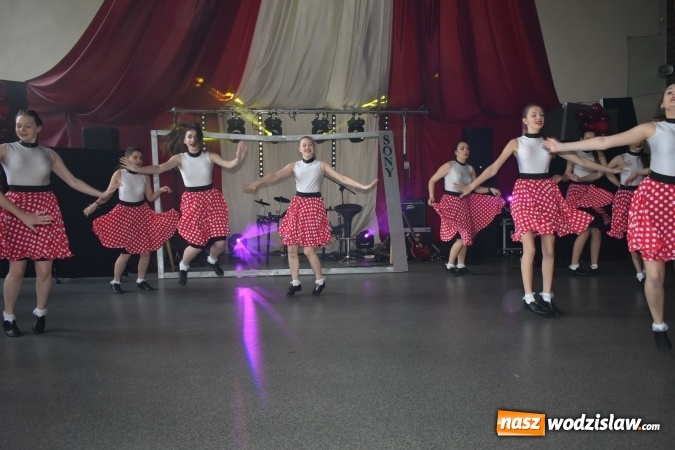 Zdjęcie w galerii na portalu naszwodzislaw.com: Koncert Charytatywny Otwórzmy nasze serca w wodzisławskim Ekonomiku wiadomości z regionu