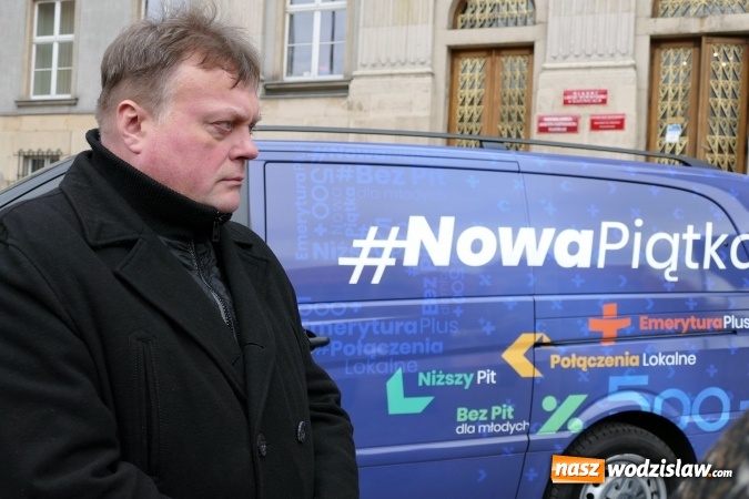 Zdjęcie w galerii na portalu naszwodzislaw.com: Busy Nowej Piątki ruszyły w teren. Także na Śląsku wiadomości z regionu