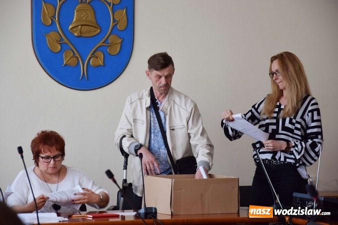 Zdjęcie w galerii na portalu naszwodzislaw.com: W Mszanie wylosowano miejsca na liście do dofinansowania wymiany pieców wiadomości z regionu
