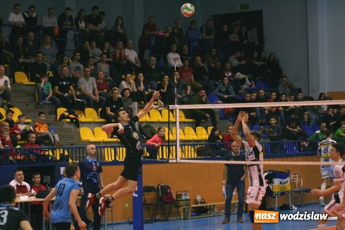 Zdjęcie w galerii na portalu naszwodzislaw.com: Siatkarski półfinał Mistrzostw Polski Juniorów za nami wiadomości z regionu