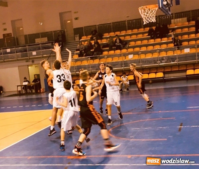 Zdjęcie w galerii na portalu naszwodzislaw.com: Koszykarze MKS Wodzisław dalej bez porażki w śląskich rozgrywkach U13M wiadomości z regionu