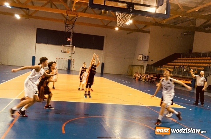 Zdjęcie w galerii na portalu naszwodzislaw.com: Koszykarze MKS Wodzisław dalej bez porażki w śląskich rozgrywkach U13M wiadomości z regionu