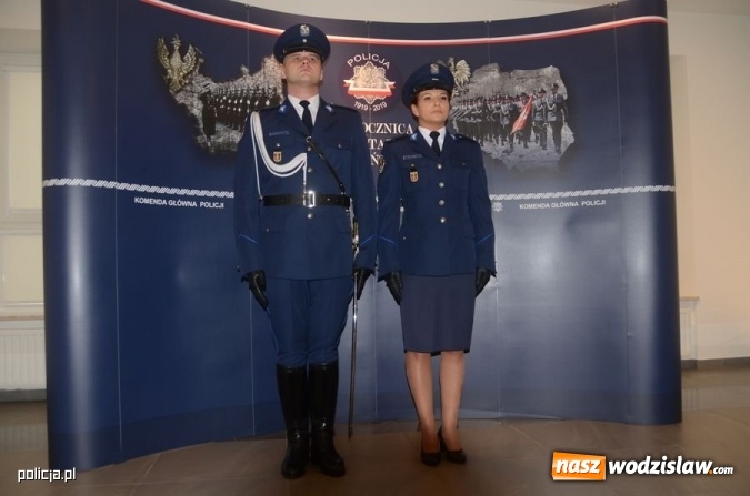 Zdjęcie w galerii na portalu naszwodzislaw.com: Nowe mundury na 100-lecie policji [FOTO]  wiadomości z regionu