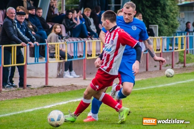 Zdjęcie w galerii na portalu naszwodzislaw.com: Rogów kontra Markowice: 07 zgłoś się! wiadomości z regionu