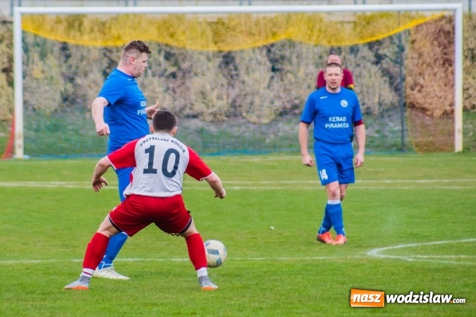 Zdjęcie w galerii na portalu naszwodzislaw.com: Rogów kontra Markowice: 07 zgłoś się! wiadomości z regionu