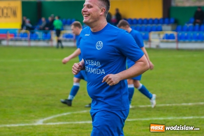 Zdjęcie w galerii na portalu naszwodzislaw.com: Rogów kontra Markowice: 07 zgłoś się! wiadomości z regionu