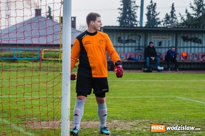 Zdjęcie w galerii na portalu naszwodzislaw.com: Rogów kontra Markowice: 07 zgłoś się! wiadomości z regionu