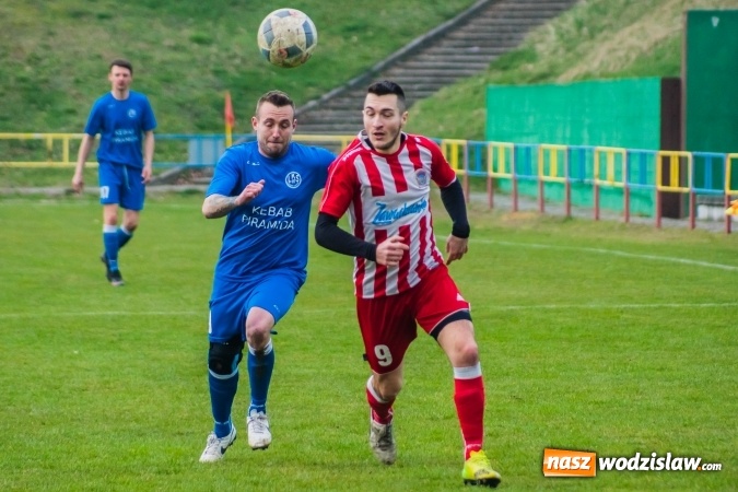 Zdjęcie w galerii na portalu naszwodzislaw.com: Rogów kontra Markowice: 07 zgłoś się! wiadomości z regionu