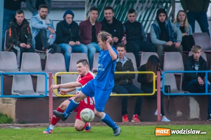 Zdjęcie w galerii na portalu naszwodzislaw.com: Rogów kontra Markowice: 07 zgłoś się! wiadomości z regionu