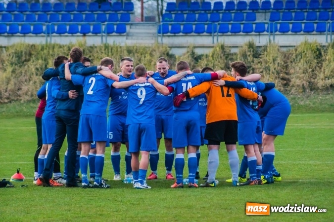 Zdjęcie w galerii na portalu naszwodzislaw.com: Rogów kontra Markowice: 07 zgłoś się! wiadomości z regionu