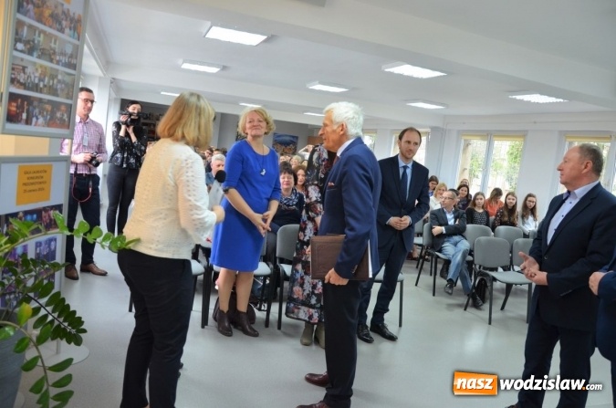 Zdjęcie w galerii na portalu naszwodzislaw.com: Prof. Buzek w Wodzisławiu Śl. o Europie i młodzieży wiadomości z regionu