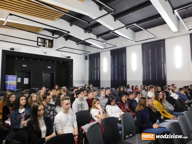 Zdjęcie w galerii na portalu naszwodzislaw.com: Wiedza jest sposobem na sukces wiadomości z regionu