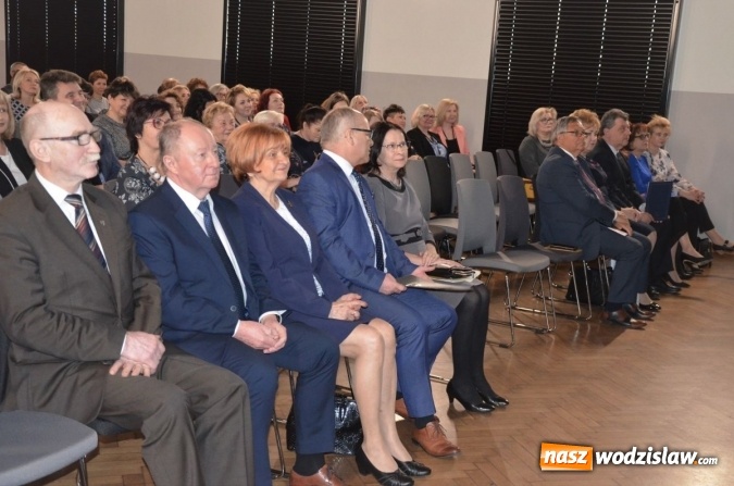 Zdjęcie w galerii na portalu naszwodzislaw.com: Już pięćdziesiąt lat pomagają dzieciom i młodzieży wiadomości z regionu