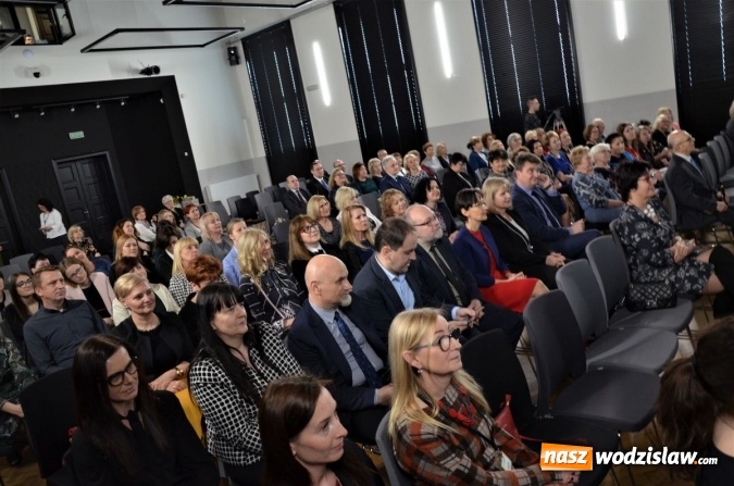 Zdjęcie w galerii na portalu naszwodzislaw.com: Już pięćdziesiąt lat pomagają dzieciom i młodzieży wiadomości z regionu