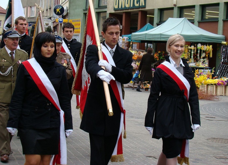 Zdjęcie w galerii na portalu naszwodzislaw.com: Pamięć jest obowiązkiem obywatela... wiadomości z regionu