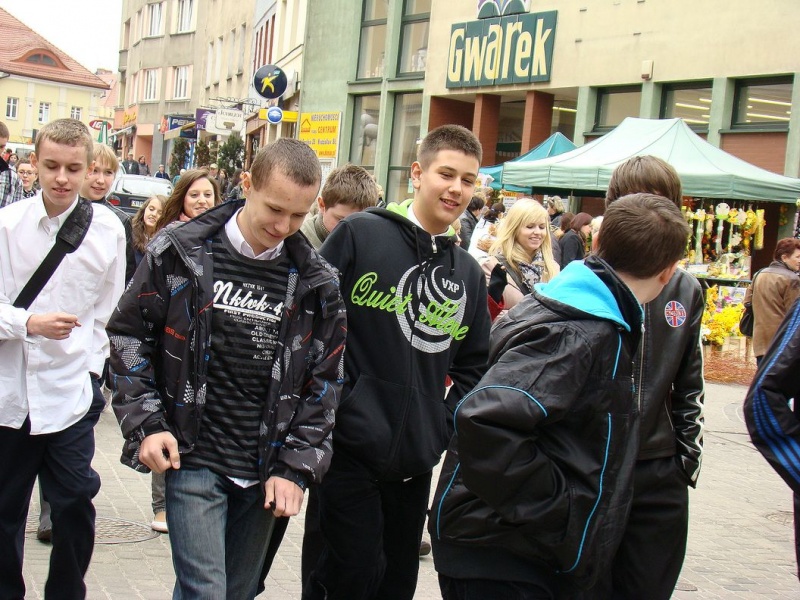 Zdjęcie w galerii na portalu naszwodzislaw.com: Pamięć jest obowiązkiem obywatela... wiadomości z regionu