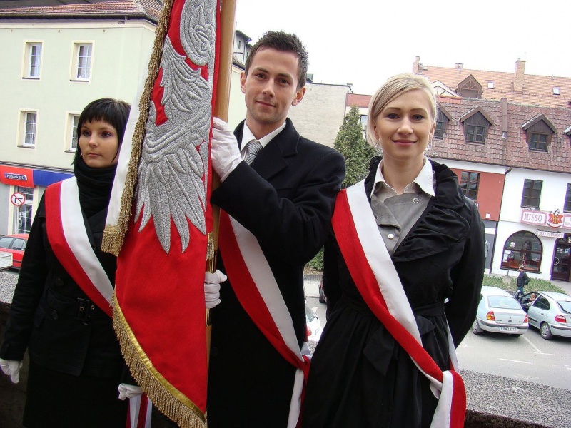 Zdjęcie w galerii na portalu naszwodzislaw.com: Pamięć jest obowiązkiem obywatela... wiadomości z regionu