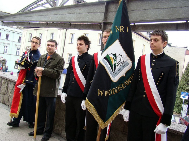 Zdjęcie w galerii na portalu naszwodzislaw.com: Pamięć jest obowiązkiem obywatela... wiadomości z regionu