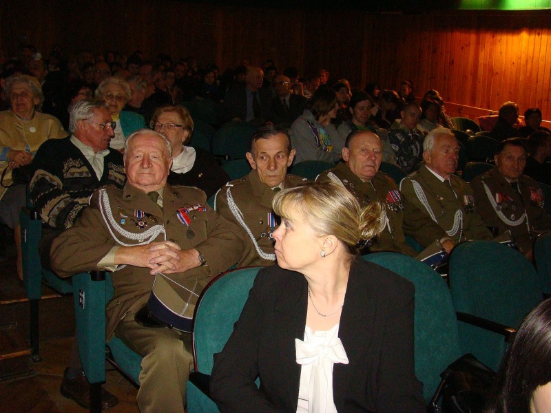 Zdjęcie w galerii na portalu naszwodzislaw.com: Pamięć jest obowiązkiem obywatela... wiadomości z regionu