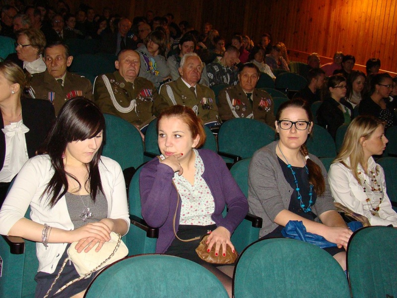 Zdjęcie w galerii na portalu naszwodzislaw.com: Pamięć jest obowiązkiem obywatela... wiadomości z regionu