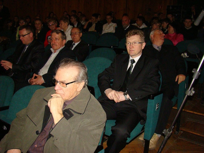 Zdjęcie w galerii na portalu naszwodzislaw.com: Pamięć jest obowiązkiem obywatela... wiadomości z regionu