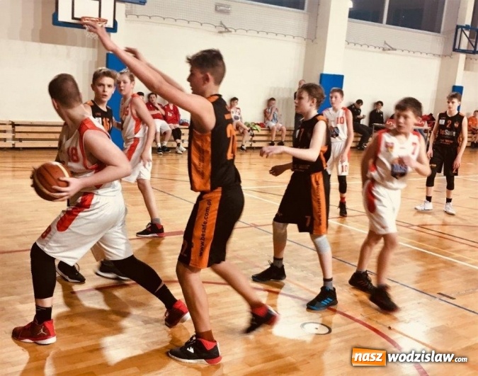 Zdjęcie w galerii na portalu naszwodzislaw.com: Trwa zwycięska passa koszykarzy MKS Wodzisław wiadomości z regionu