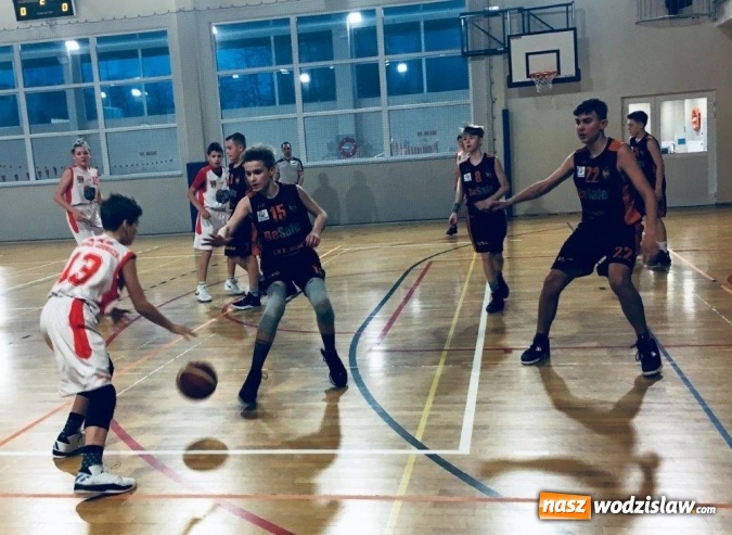 Zdjęcie w galerii na portalu naszwodzislaw.com: Trwa zwycięska passa koszykarzy MKS Wodzisław wiadomości z regionu