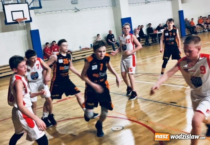 Zdjęcie w galerii na portalu naszwodzislaw.com: Trwa zwycięska passa koszykarzy MKS Wodzisław wiadomości z regionu