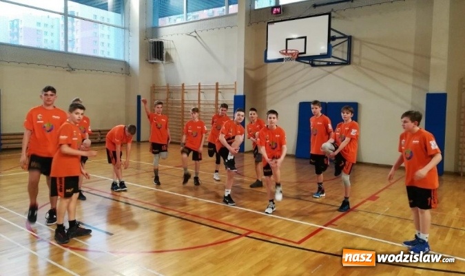 Zdjęcie w galerii na portalu naszwodzislaw.com: Trwa zwycięska passa koszykarzy MKS Wodzisław wiadomości z regionu